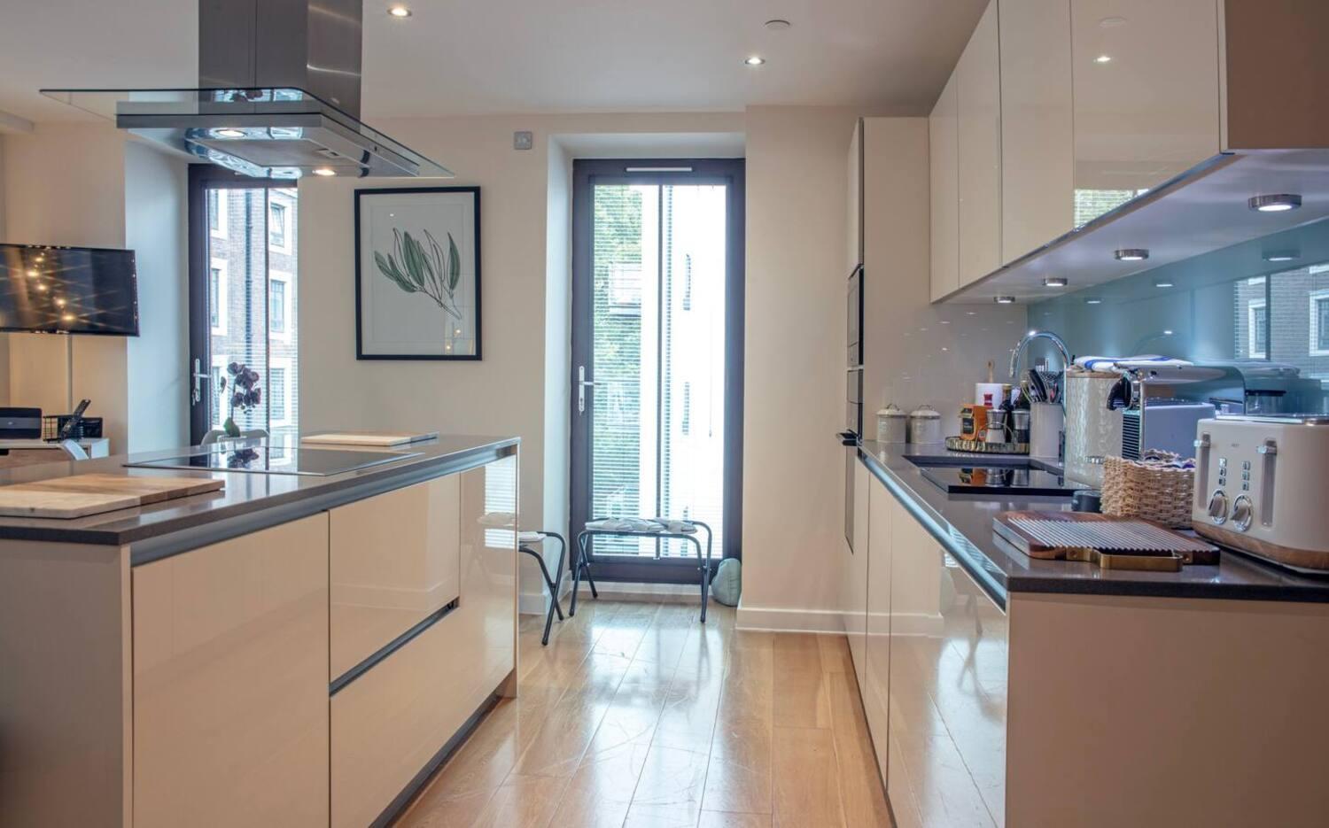 Westminster 2 Bed 2 Bath Apartment Лондон Екстер'єр фото