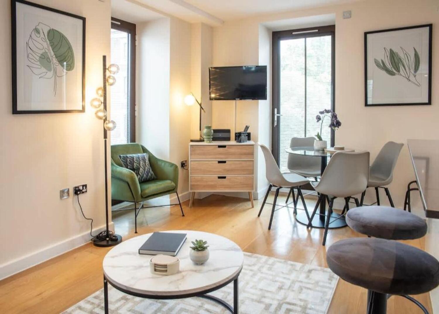 Westminster 2 Bed 2 Bath Apartment Лондон Екстер'єр фото